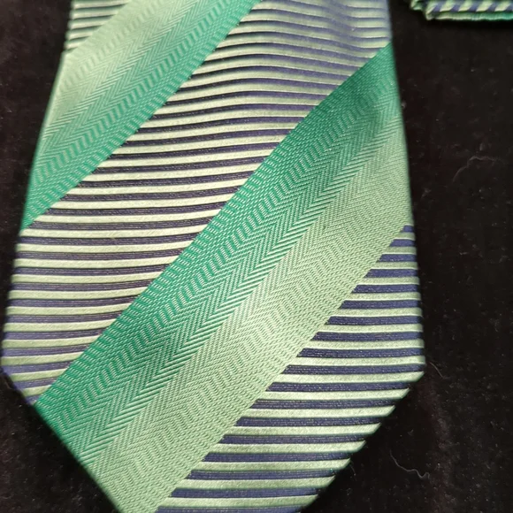 Tie - Picture 2 of 3